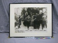 藏品(紀念抗日戰爭相關照片—日軍藉口日本某僧人被毆縱火燒我三友實業社捕殺我北四川路五洲藥房職員（翻拍）)的圖片